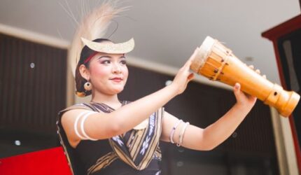 Merayakan Kemenangan Bumi: Mengarungi Gawai Dayak Penuh Makna
