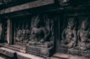Sebuah ukiran batu kuno yang ditemukan di sekitar wilayah Batu, Jawa Timur, seringkali menjadi inspirasi atau latar belakang bagi cerita-cerita rakyat setempat yang kaya akan sejarah dan mitologi. Relik semacam ini mengingatkan kita akan jejak peradaban lampau yang turut membentuk narasi budaya di kota berjuluk 