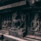 Sebuah ukiran batu kuno yang ditemukan di sekitar wilayah Batu, Jawa Timur, seringkali menjadi inspirasi atau latar belakang bagi cerita-cerita rakyat setempat yang kaya akan sejarah dan mitologi. Relik semacam ini mengingatkan kita akan jejak peradaban lampau yang turut membentuk narasi budaya di kota berjuluk 