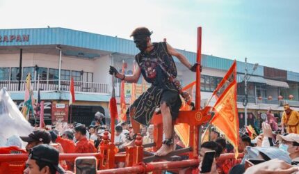 Pesona Budaya Dayak Kanayatn: Harmoni Tradisi dan Alam Borneo