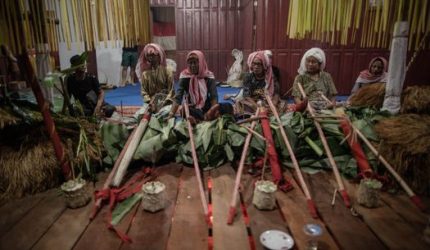Pesona Alam dan Kearifan Leluhur Dayak Kanayatn: Bertahan di Tengah Perubahan Zaman