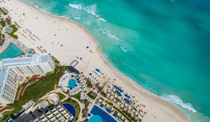 Memeluk Pesona Pantai Pasir: Lebih dari Sekadar Hamparan Butiran Halus
